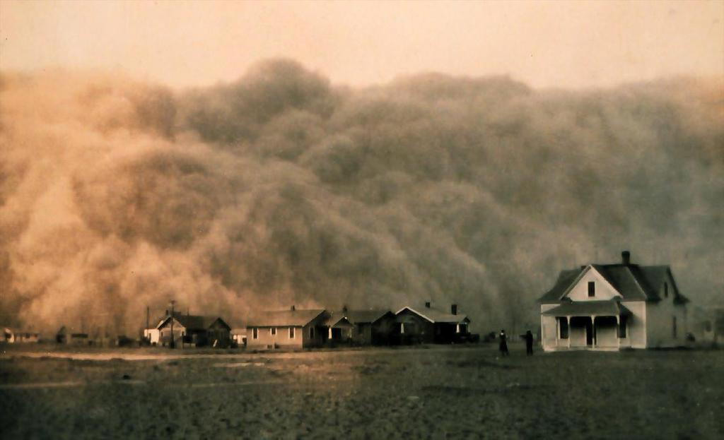 Dust storm approaching Stratford, Texas 1935. https://commons.wikimedia.org/w/index.php?