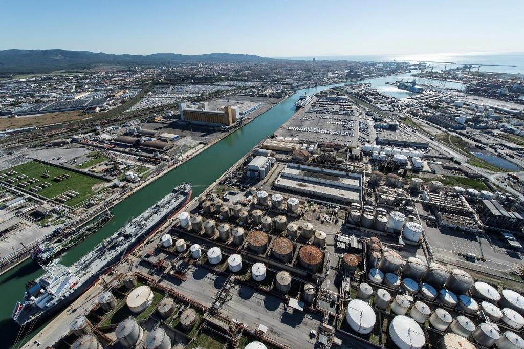 SMALL SCALE ONSHORE LNG STORING & REFUELING Initial Storage volume: