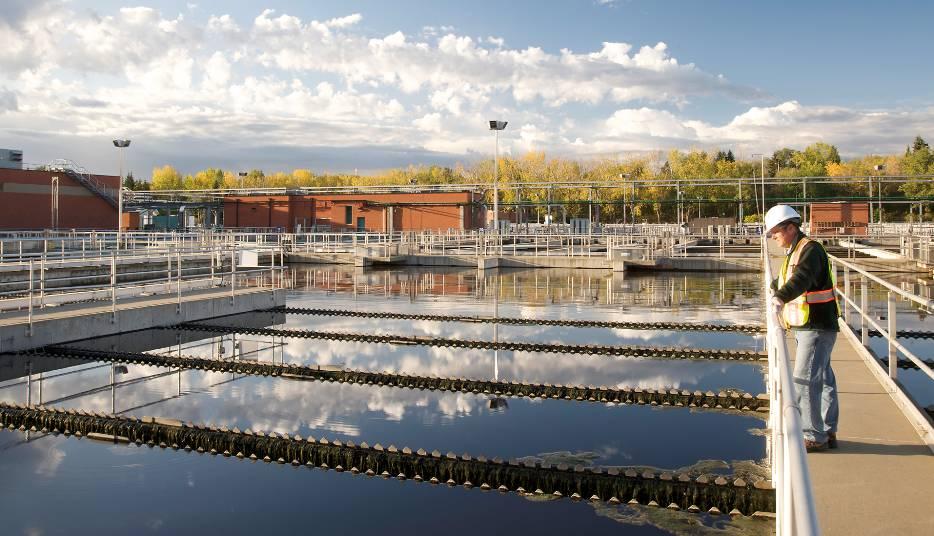Potential Reuse/Recycling Opportunities in Alberta Alternate water sources: Municipal wastewater to industrial process Cooling and