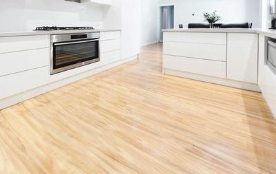 Choose from our extensive palette of Australian timber colours; the rich reds of Blue Gum, sun-filled blondes of Blackbutt and Tallowwood or the beautiful variation and contrasts of Spotted Gum.