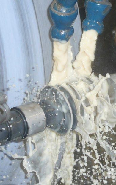 Water miscible cooling lubricants: Water miscible cooling lubricants have to meet a wide range of technical requirements to ensure best possible machining results and smooth operation: Cutting