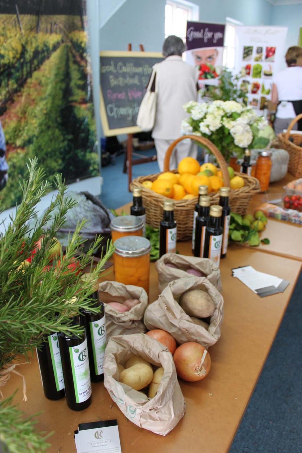 Slow Food Principles GOOD Fresh, flavoursome, seasonal, part of local culture CLEAN Produced in