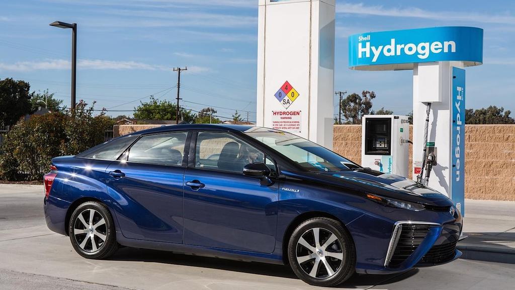 Transport with Fuel Cell Vehicles Toyota