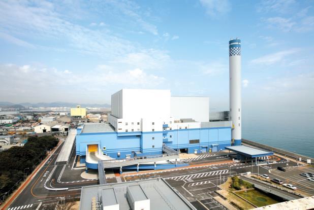 Shin-Moji Plant, Japan Location / Purchaser Kitakyushu City, Japan Fuel Municipal solid waste Incombustibles Capacity 3 x 10 t/h 9