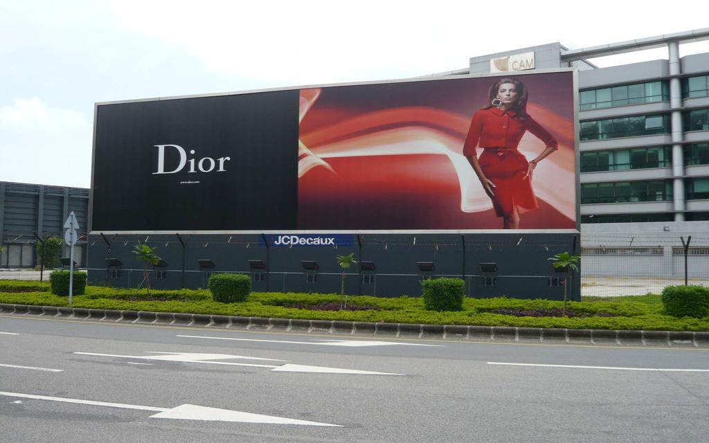 Exterior Billboard Located along the main traffic route between Macau International