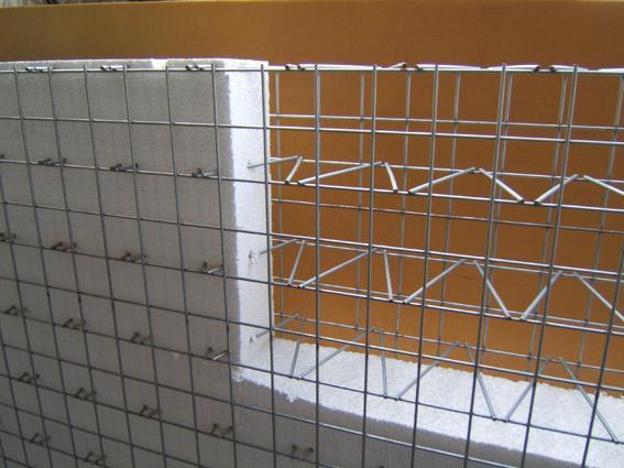 Steel Wire Mesh and Shear Connectors EPS panels are embedded with 10- gauge galvanized steel trusses.