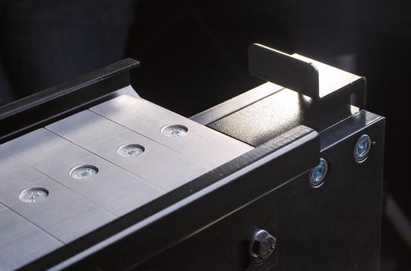 OPTIMISATION OF MACHINING OPERATIONS VALERIA The sanding pad group is the ideal tool for performing smoothing and finishing operations with reduced surface roughness.
