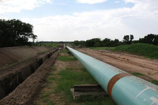 16 Pipeline Infrastructure The State should work with the public and private sectors to support strategies that address pipeline capacity expansion to meet the needs of the growing oil and gas