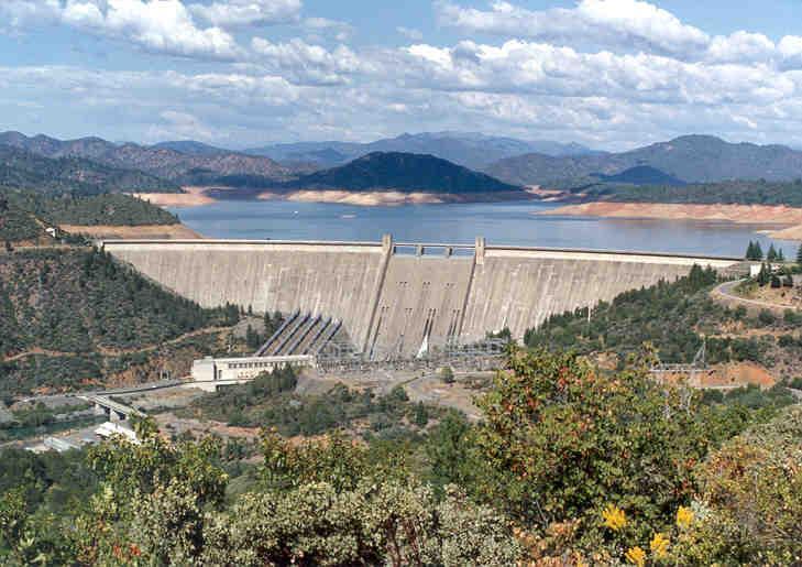 Federally Funded Projects 35 federally funded dams, reservoirs and canals. Built by U.S.