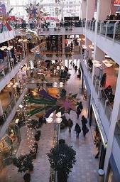 PhotoLink/Getty Images Advantages and Disadvantages of Shopping Malls Advantages: Many different types of stores Many different assortments available Attracts many shoppers Main Street for today s