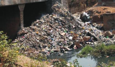 , 2009 A study by Babayami ( 2009) estimated that in Ilorin each person generates about 157 kg of solid waste per year.