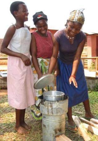 GIZ & Household Energy GIZ has long-term implementing experiences in Cooking Energy 30 years of experiences More than 2 Mio improved stoves promoted all over the world Currently activities in more