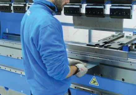 Fully integrated with Prima Electro Open CNC, this device can be used as a total bending controller.