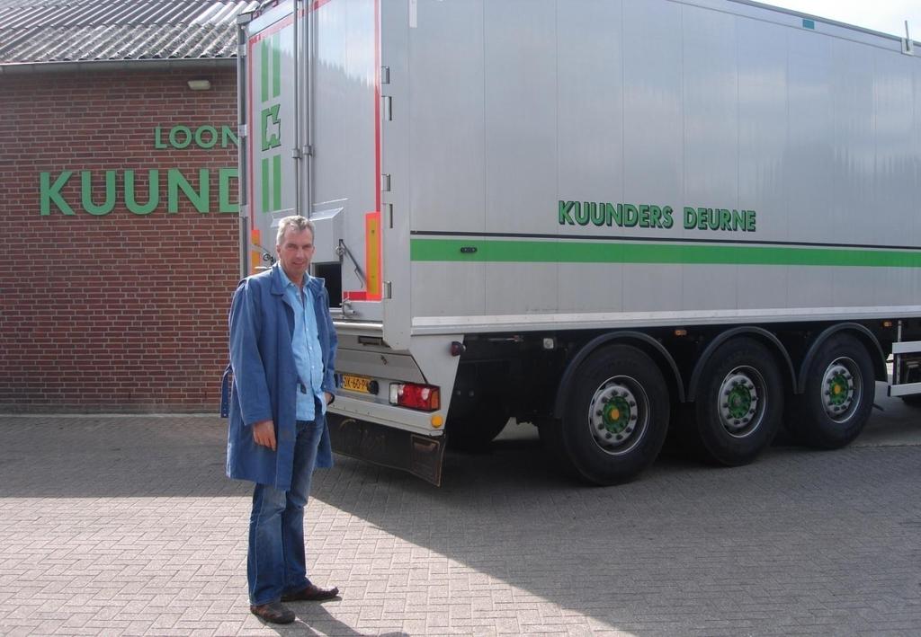 manure with innovative technology in the Netherlands Page 5 The Kumac Mineralen is established in connection to the machine pool company Loonbedrijf Kuunders, who is involved in the transport