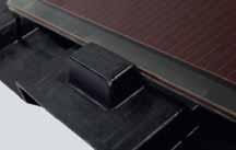 Placing the PV-laminate The ConSole DS has large anti-slip protection that facilitates the placing and centering of the