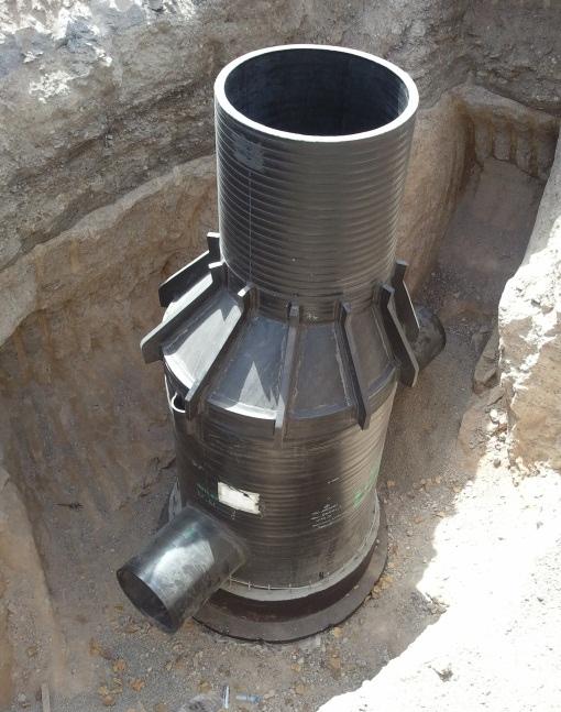 THERMOPLASTIC MANHOLES FOR AND OUT OF LARGE DIAMETER PIPES Introduction: Manholes are, beside pipes and fittings, an essential element of underground pipe-systems.