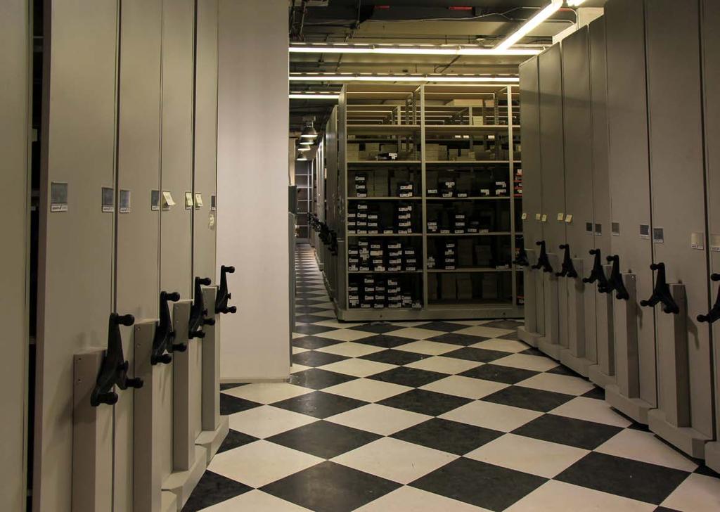 Variety Of Shelving Options SDS Mechanical Assist systems are designed to accommodate any of Spacefile s shelving products as well as integrate with third party shelving and custom storage solutions.