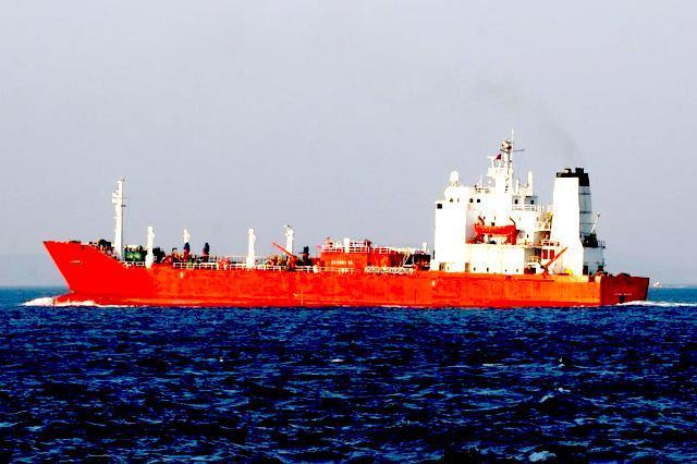 POSSIBLE LNG SUPPLY SHIP, L = 111 m,