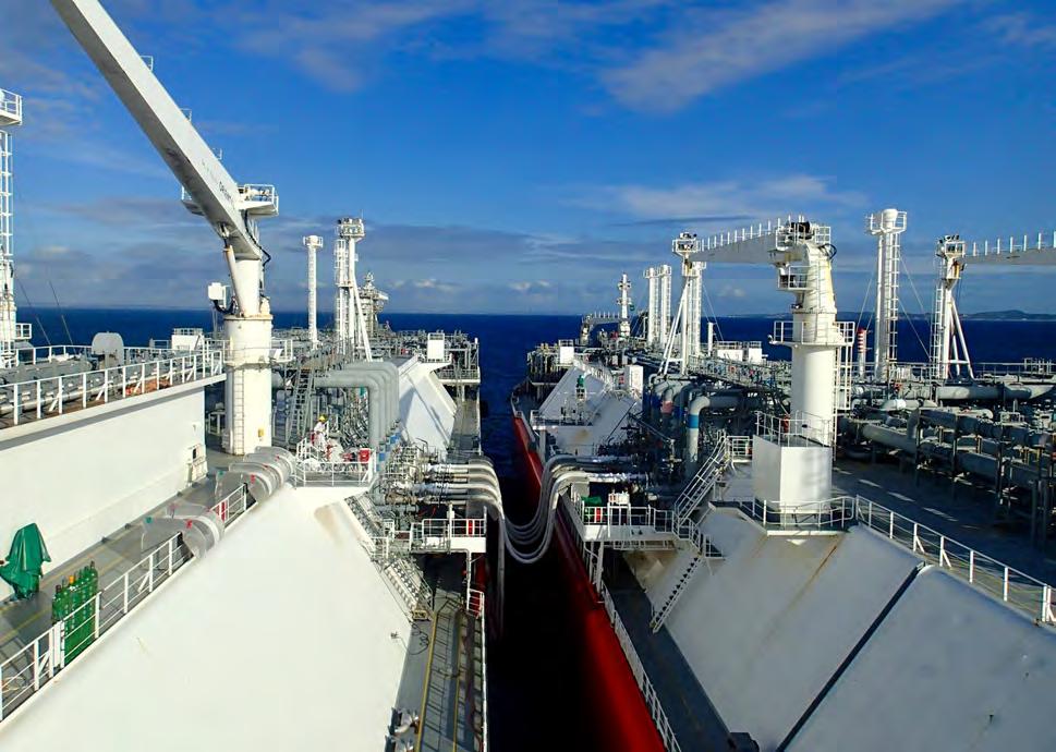 ESM pioneered the first ever onboard LNG regasification operation (200), the world s first commercial ship-to-ship transfer of LNG (2007), as well as the first barge-based on board liquefaction