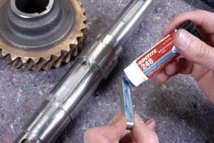 10 LOCTITE Industrial Shafts Rebuild and Maintenance Guide Keyed Assemblies CHALLENGE Preventing keyway