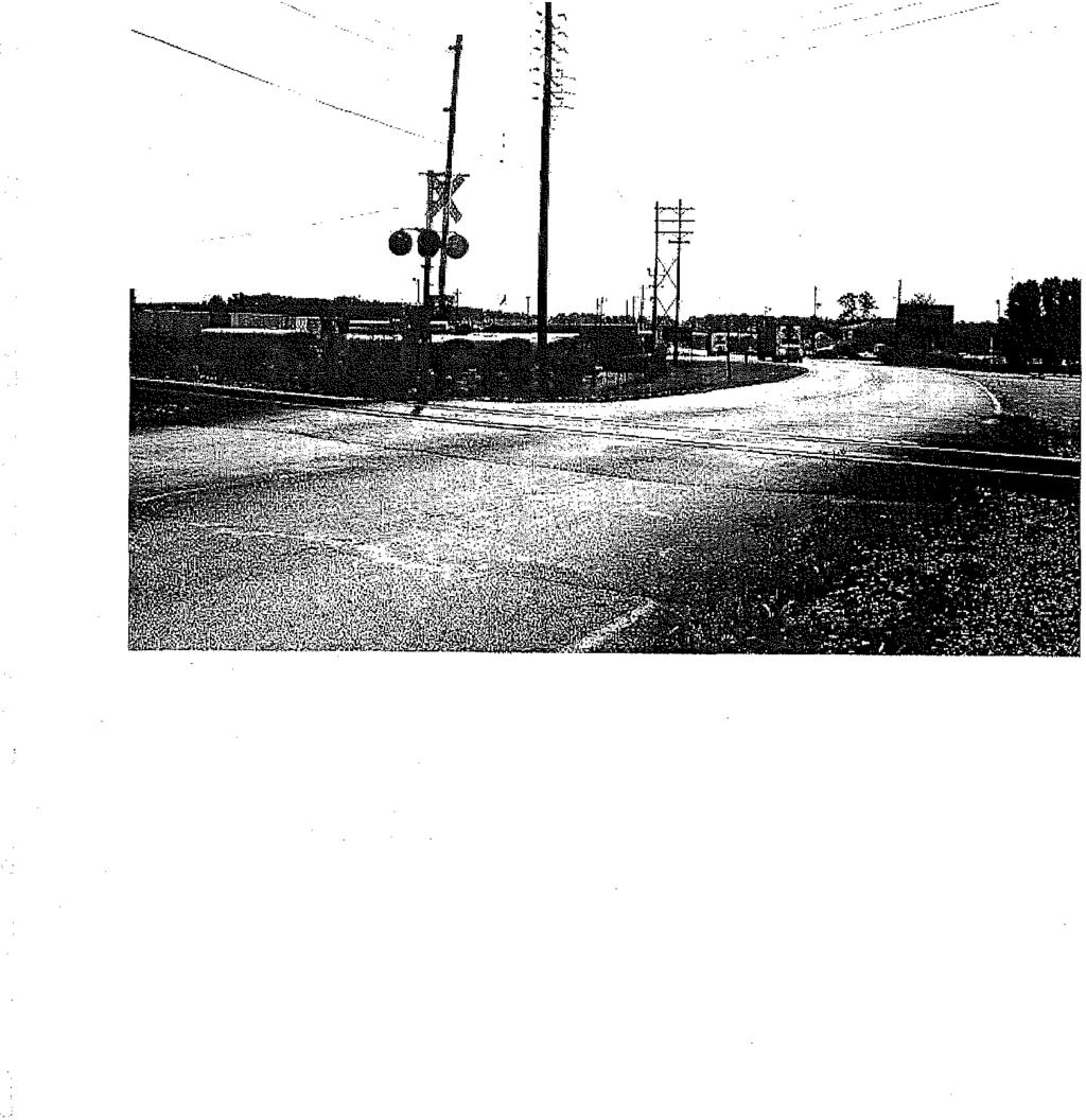 Figure 8: Railroad Crossing on Jennings Lane 3.