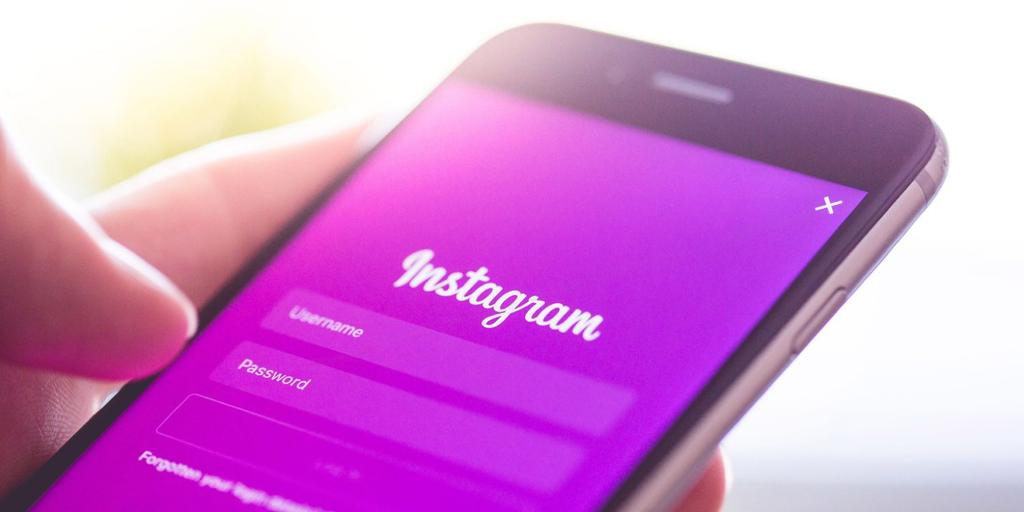 5 4 5 INSTAGRAM WILL NOW SOON LET YOU FOLLOW SPECIFIC HASHTAGS Instagram is testing a new feature which will allow users to follow specific hashtags, along with profiles.