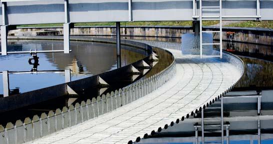 Field-proven: SIRIUS controls in application-specific solutions Wastewater treatment plant and water industry: driving pumps only Since use of the pumps in the wastewater treatment basin is only