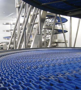 FLAT BELT SURFACE FOR A VARIETY OF LOADS The conveyor belt in the JP FD Series combines plastic panels with