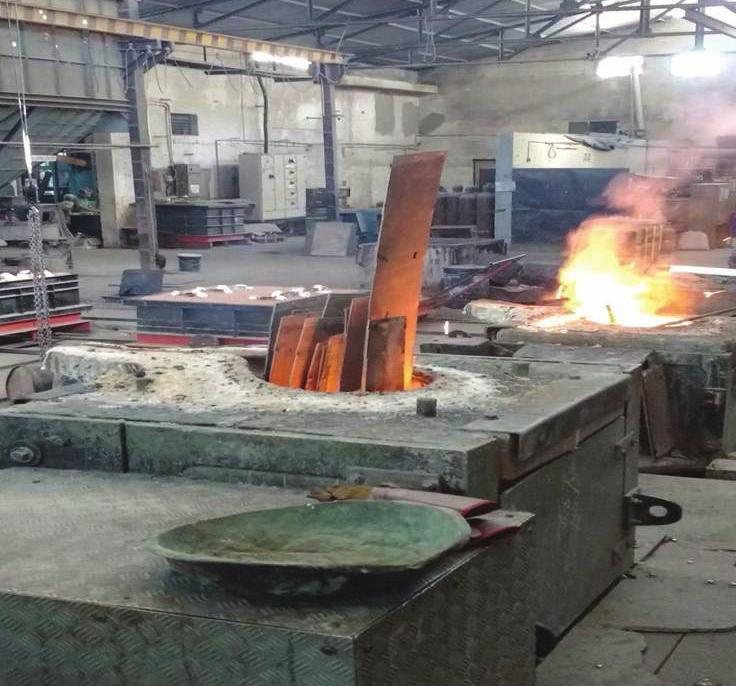 The photos that follow depict a few examples of the low-efficiency ( bad ) practices and technologies that were earlier being deployed among the Rajkot foundries, along with the respective ECMs that
