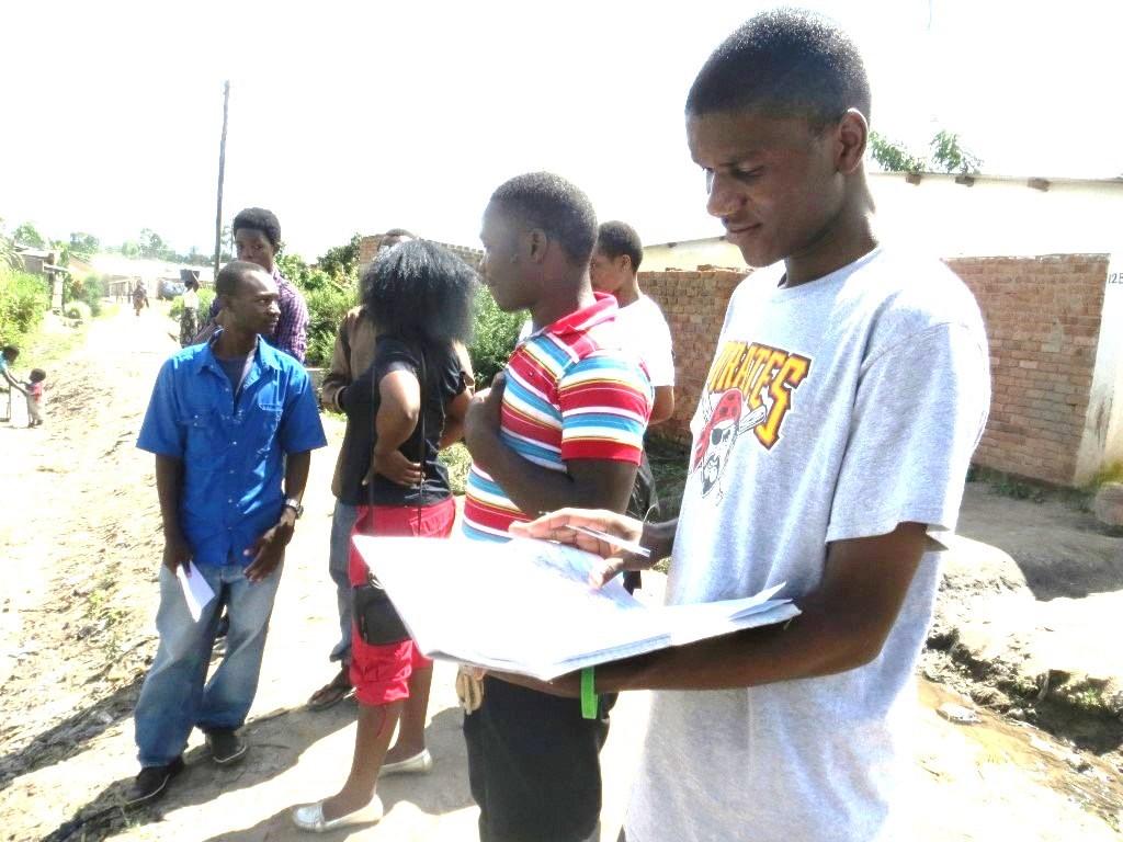CONNECTING PEOPLE WITH PLANNERS Since Salisburyline had been selected for slum upgrading under the PSUP, Slum Dwellers International (SDI) and the Association of African Planning Schools (AAPS)