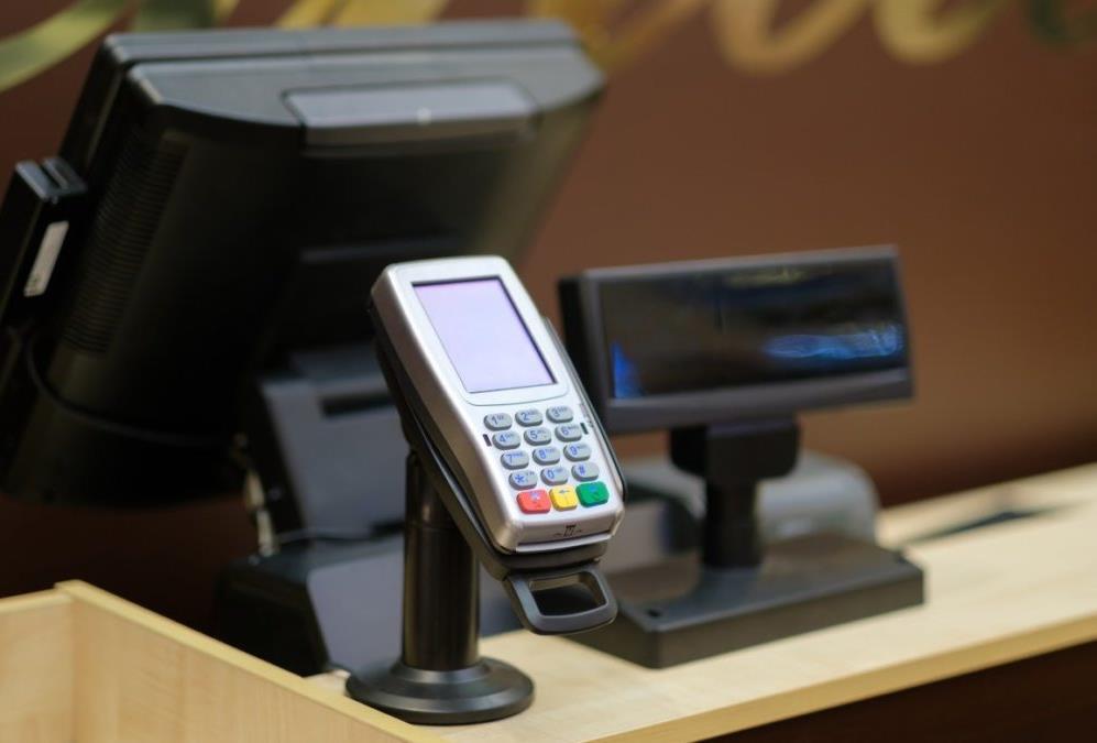 Retail Solutions & M2M Connectivity STC S RETAIL SOLUTION IS LEVERAGING PAYMENT TRANSACTIONS FOR BUSINESSES AT ANY PLACE THROUGHOUT THE KINGDOM Retail and hospitality sector is under constant