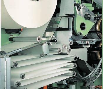 The operator will only have to position the new filter paper reel correctly for the splicing, to take place automatically without stopping the machine or working on it in any way.