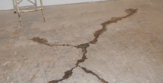 Sources of Basement Seepage and Leaks Floor Cracks Basement floors are typically 2 4 inches thick, and typically have no structural role in the home s foundation.