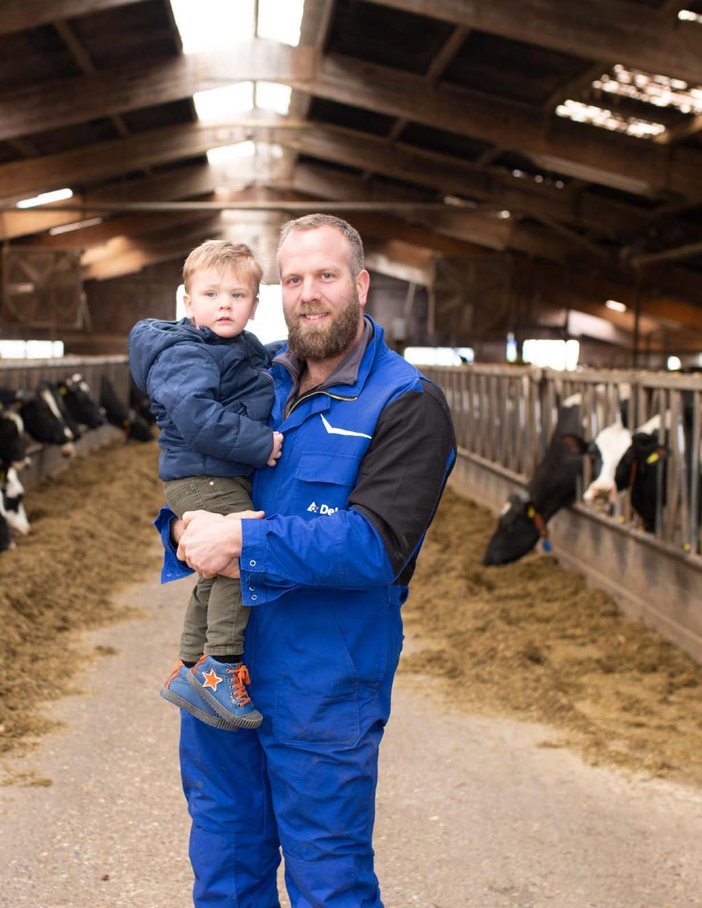 Real time Decisions 56 % reduction in mastitis treatments* Accurate Diagnosis 20 % higher lifetime production** 95 % heat detection *** 20,000 animals per farm 545+ milking