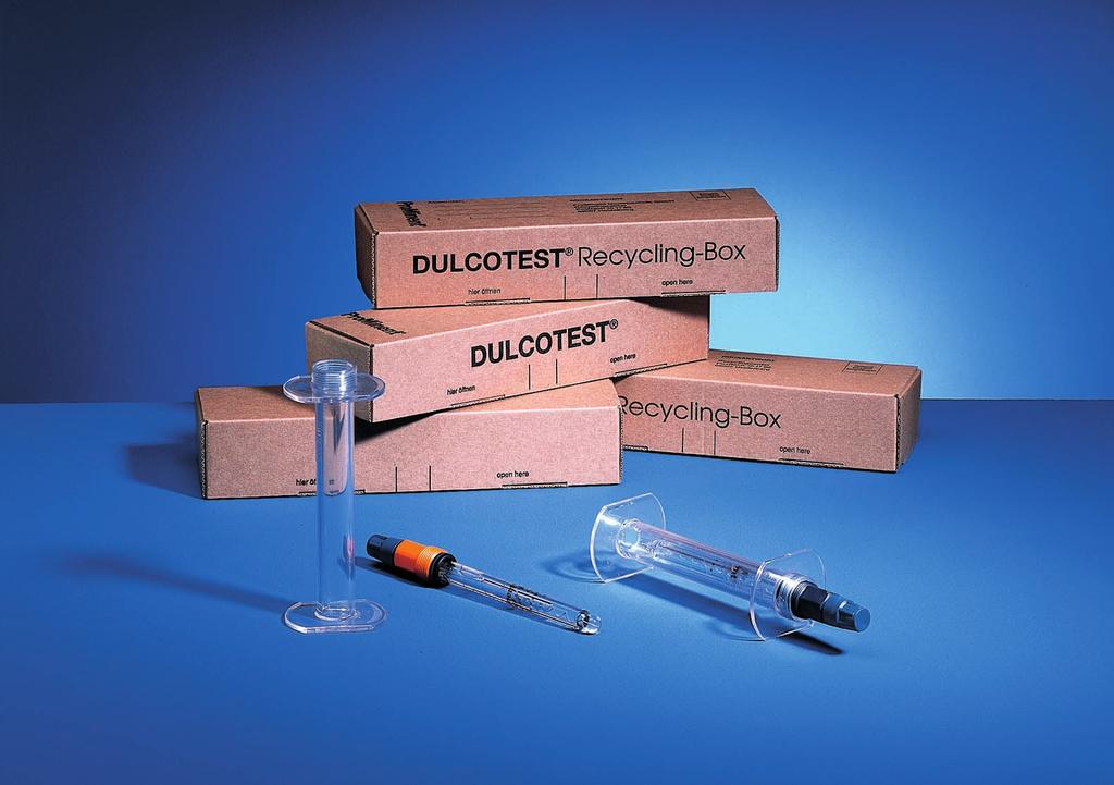 Quality assurance can never be underestimated! Hard testing - the best preparation for hard practice! Before DULCOTEST sensors are delivered to you they undergo the most strenuous tests.