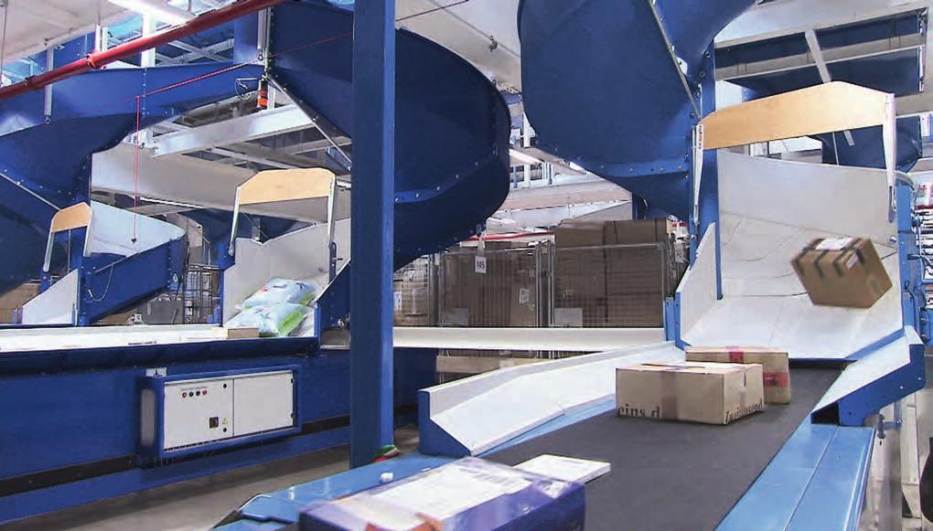 WE KNOW THE DEMANDS OF THE MARKET Hermes Logistik Gruppe Deutschland/Friedewald In Friedewald, the three BEUMER sorters were designed not only to match the volume of shipments, but were also tailored