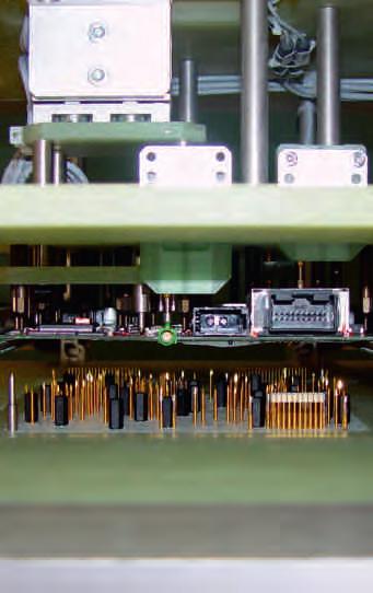 With the servo drive, connections can be made up to 4080 test points simultaneously on a maximum effective area of 400 x 400 mm.