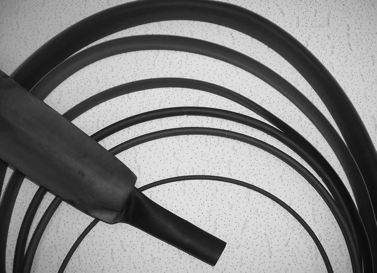 ZH-100 Flexible, Thin-Wall, Low- Fire-Hazard Tubing Product Facts 2:1 shrink ratio Low smoke emissions Flexible, flame-retardant No added halogens Low evolution of acid gases RoHS compliant