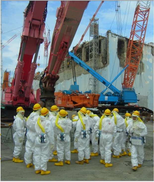 follow-on scopes of work. TEPCO Delegation Visiting SRNL Engineering Development Laboratory SRNL/PNNL and TEPCO technical and management teams have visited Fukushima site and National Laboratories.