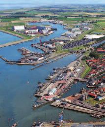 Dryports: the reasons A dryport is an inland intermodal freight transport hub which, with careful planning and in the right location, can operate as an extension to an existing seaport, increasing