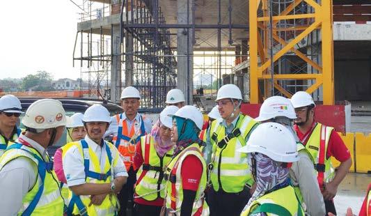 KLCCP STAPLED GROUP 148 Top Management HSE Walkabout at a project site Context Safety at worksite is of utmost importance for the real estate and construction industry as it has one of the highest