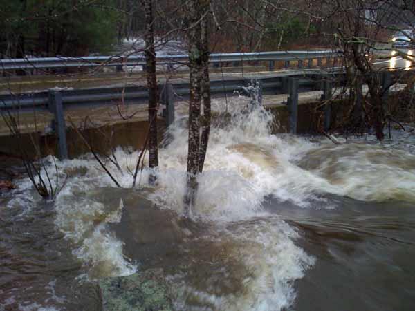 Bridge, Culvert & Dam Assessment Assessment of hydraulic structures in the watershed Bridges and