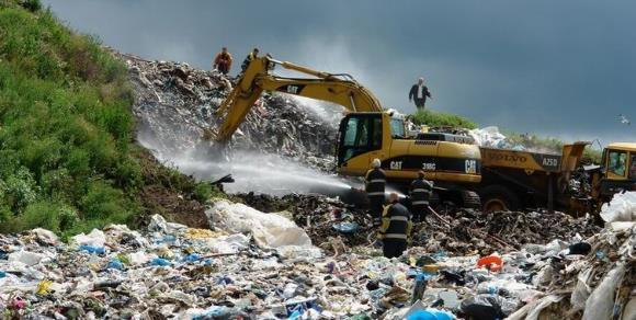Waste management in Flanders Inventory of all old dumpsites in Flanders 14 2.
