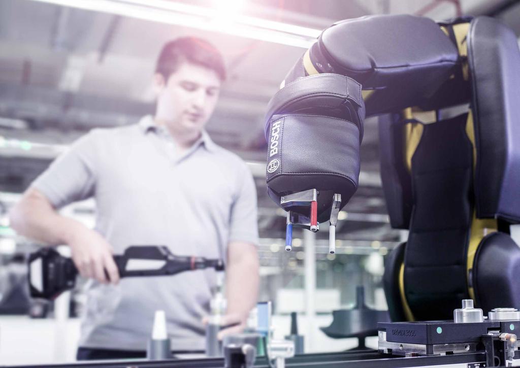 Reinventing Collaboration: The APAS assistant FOCUS: MACHINE The Robot as Essential Support It is no coincidence that we called it APAS assistant: our robots assist your employees wherever they need