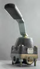 porting Selector, open center, shut-off manipulator Pressures to 400 bar (6,000 psi)