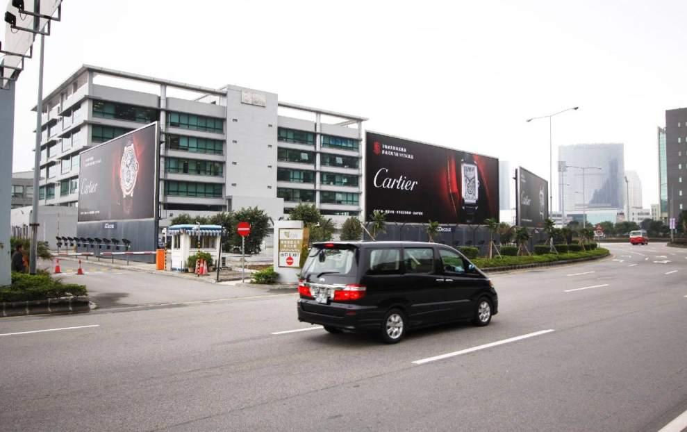 Exterior Billboard Key Benefits: These three billboards are located along the main traffic route between the Airport and entertainment hub of Macau,
