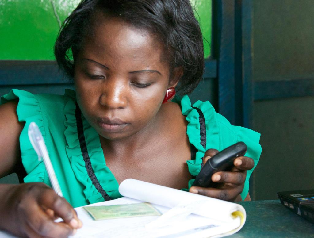 WOMEN AND MOBILE FINANCIAL SERVICES:
