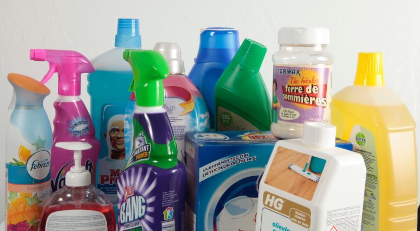Packaging and detergents Detergents are ALWAYS sold in a packaging, which is key to avoid product leakage, to ensure safe use, to protect products during transport and to enable correct dosage.