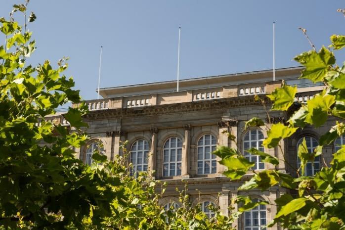 institutes in Aachen RWTH Aachen University founded in 1870 45,377 students