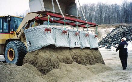 Productivity FlexMac DT vs Sandbags The great advantage of FlexMac DT is clear when compared with traditional sand bags.
